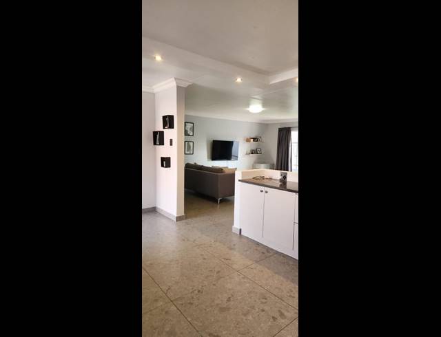 3 BEDROOM HOUSE FOR SALE IN SECUNDA CENTRAL